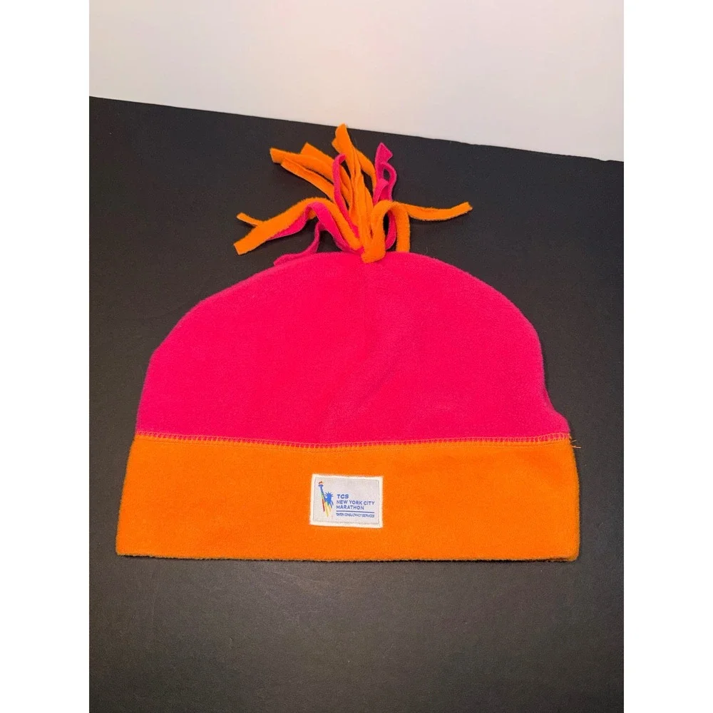 Dunkin DNKN 2019 TCS NYC Marathon Kids Fleece Tassel Pink Orange Hat